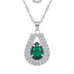 Cadena con dije en plata ley925 y esmeralda natural de muzo